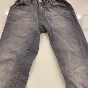 Hudson boys jeans size 8. Good condition.
